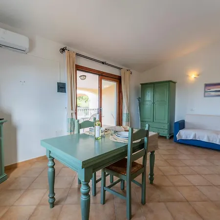 The Fantastic Res Badus B4 1bedapt Sleep4 Seaview Apartmán Badesi